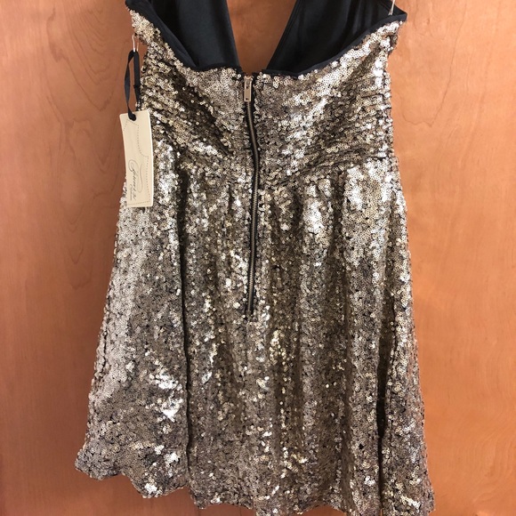 Forever 21 Gold Sequin Mini Dress - Small - Picture 2 of 3